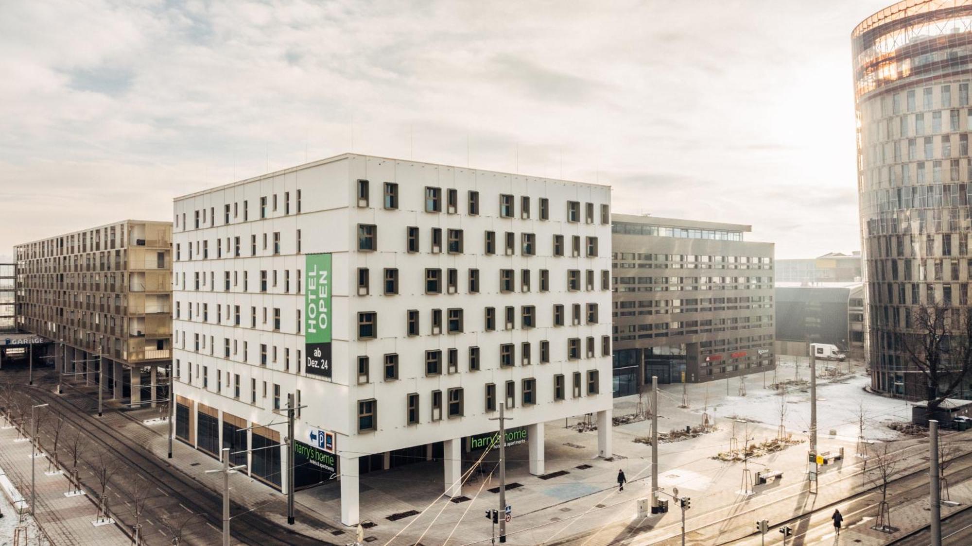 Harry'S Home Graz-Smart City Hotel & Apartments Extérieur photo