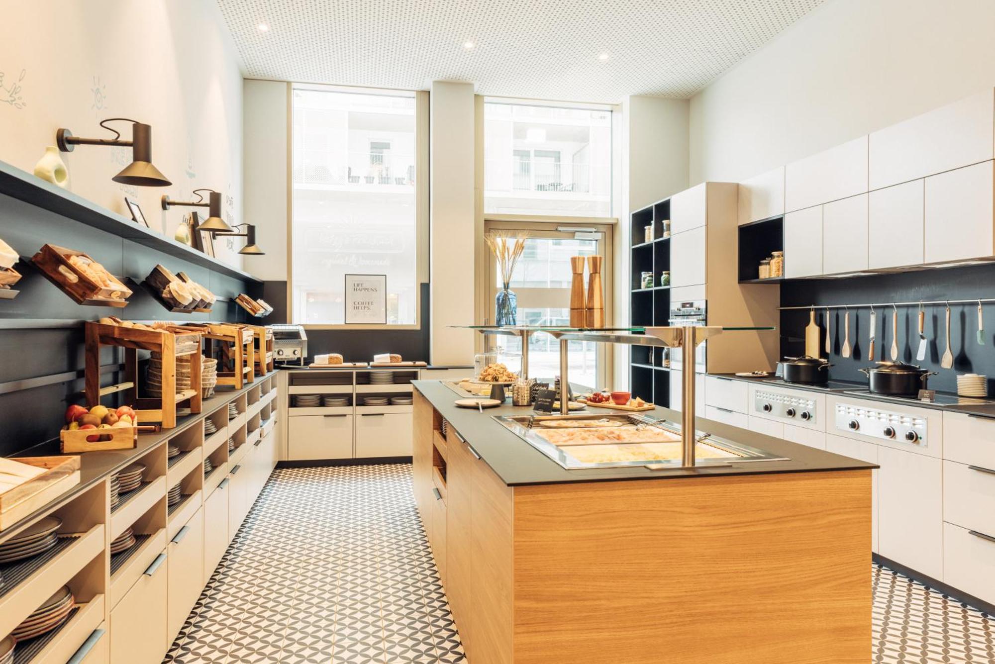 Harry'S Home Graz-Smart City Hotel & Apartments Extérieur photo